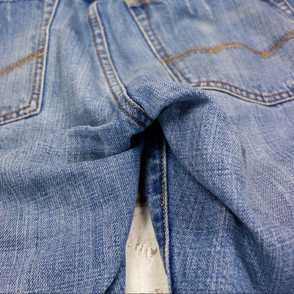 American Eagle Outfitters Ripped Jeans - Picture 16 of 16